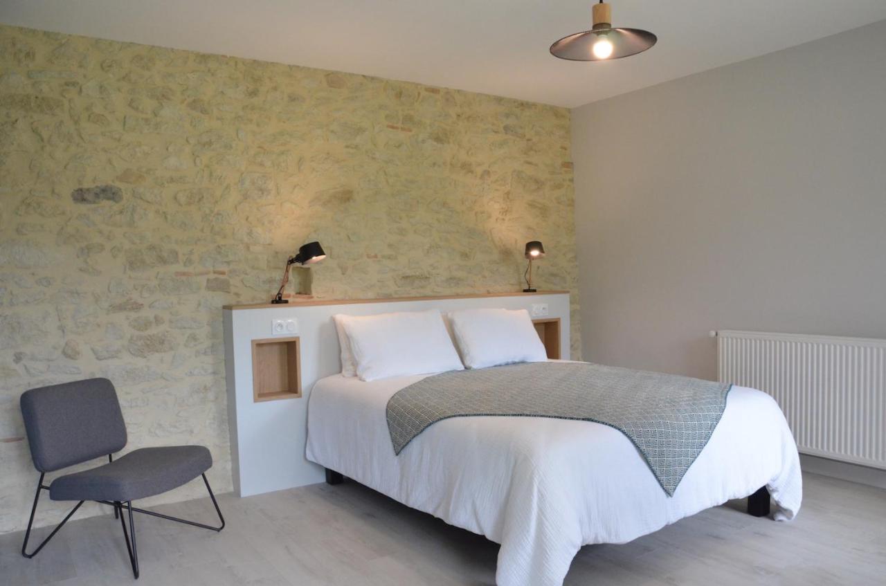 Bed and Breakfast Au Petit Grain Coutures  Exterior foto