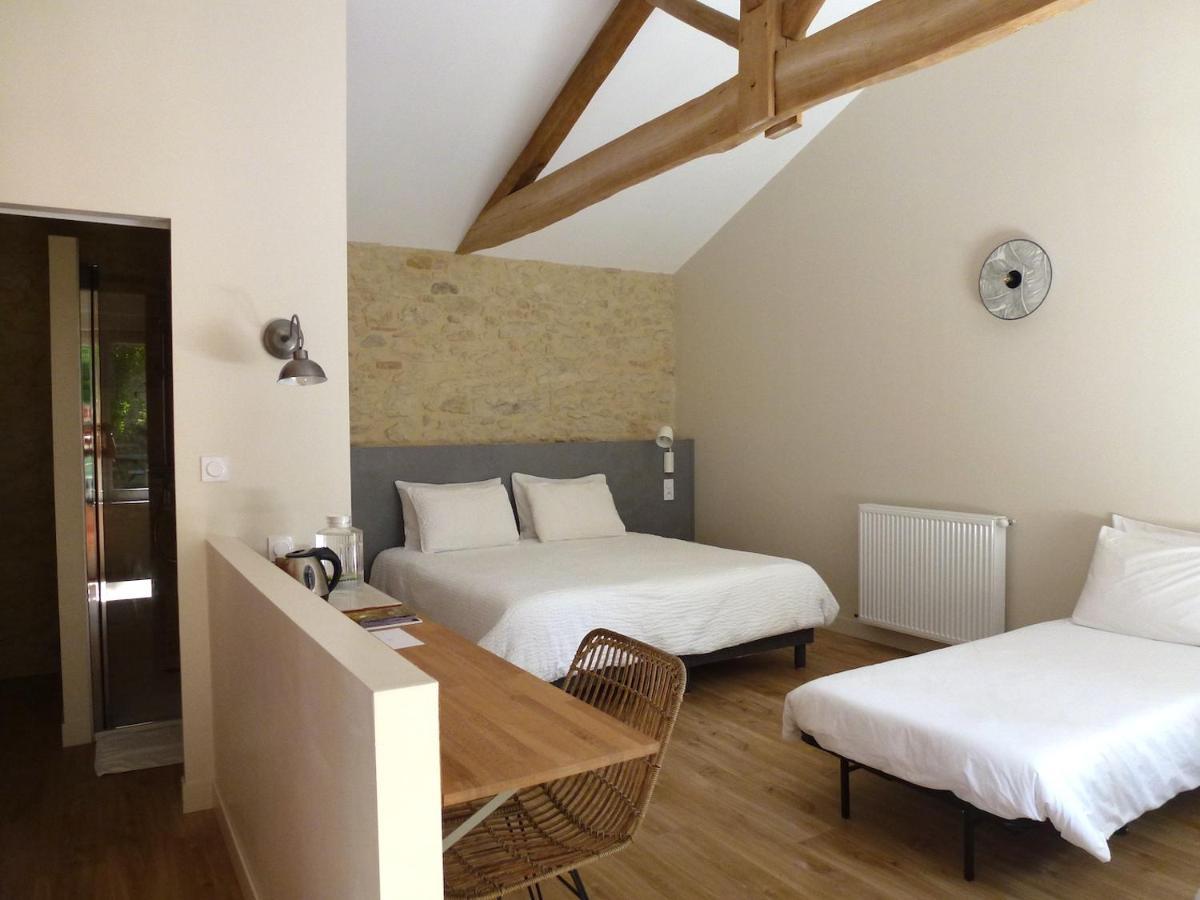 Bed and Breakfast Au Petit Grain Coutures  Exterior foto