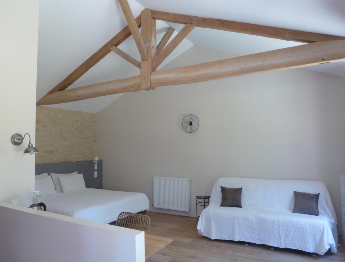 Bed and Breakfast Au Petit Grain Coutures  Exterior foto